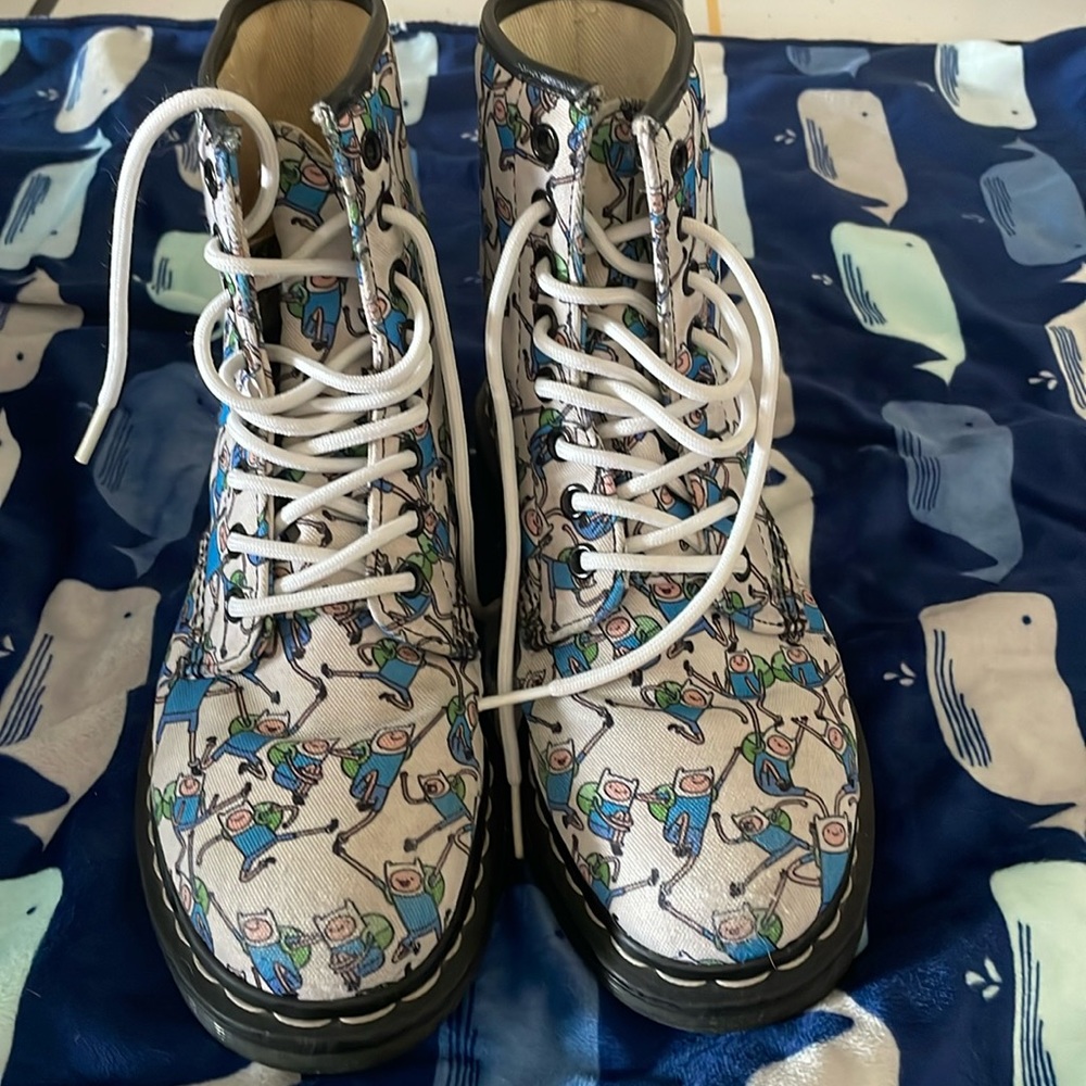 Dr.Martens Castel Adventure Time Finn Canvas boots